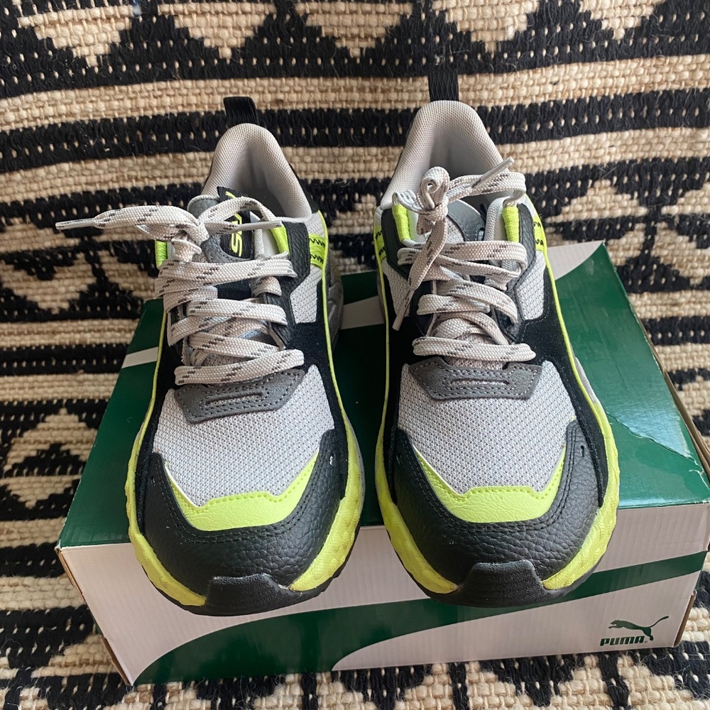 Pumas - Picture 2 of 3